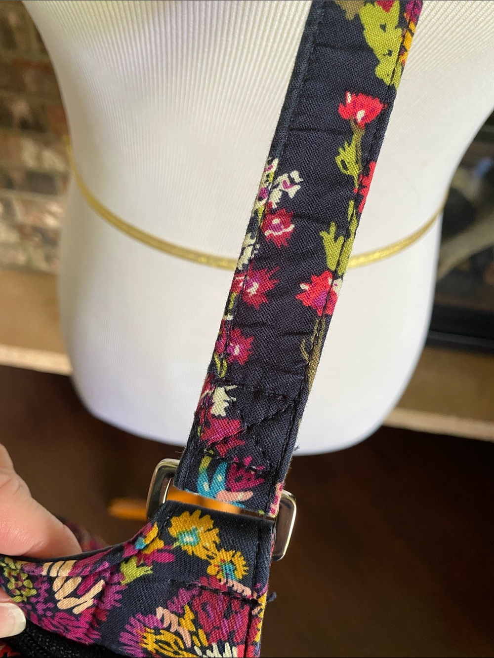VERA BRADLEY Midnight Wildflowers quilted crossbody bag, purse, satchel. Beauty! - Picture 13 of 16